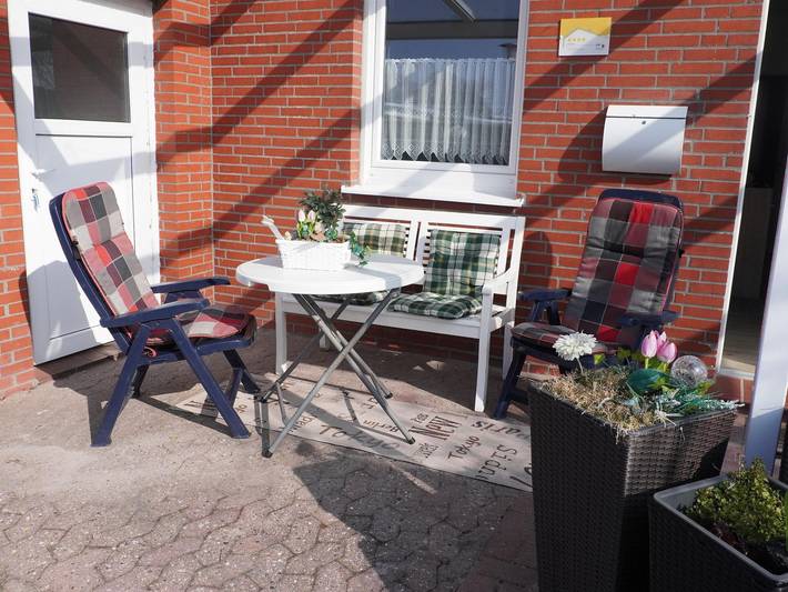 Bungalow für 5 Personen, mit Terrasse und Garten in Dornumersiel - 2