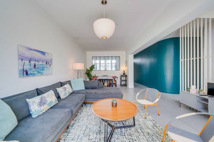 Location de vacances pour 8 personnes, avec piscine ainsi que jardin et terrasse à Bordeaux - 2