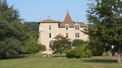 Cottage pour 4 personnes, avec jardin et piscine à Nérac