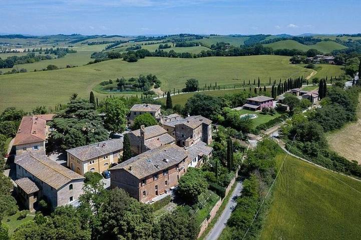 Villa für 10 Personen, mit Sauna und Balkon sowie Whirlpool und Garten - 1