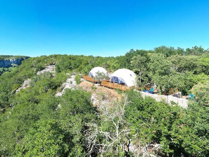 Camping pour 4 personnes, avec bassin pour enfant ainsi que jacuzzi et jardin à Ruoms - 4