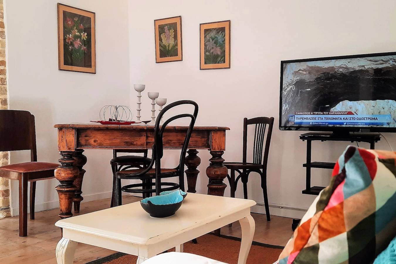 Thomais House – Geräumiges Familienhaus mit privatem Garten nahe Altstadt & Strand von Korfu in Korfu (Stadt), Korfu