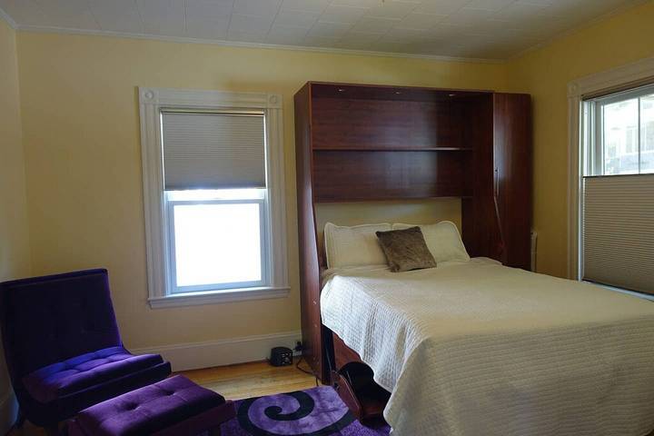 Vacation rental for 6 people, with yard in Cambridge (MA)