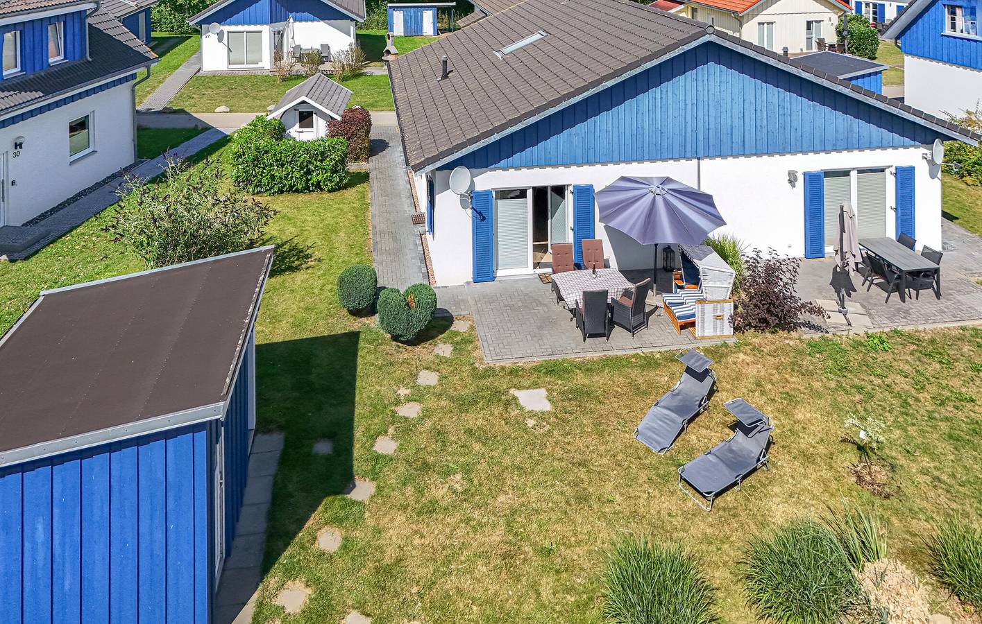 Gemütliches Apartment am Strand mit Terrasse und Parkplatz in Altefähr, Rügen