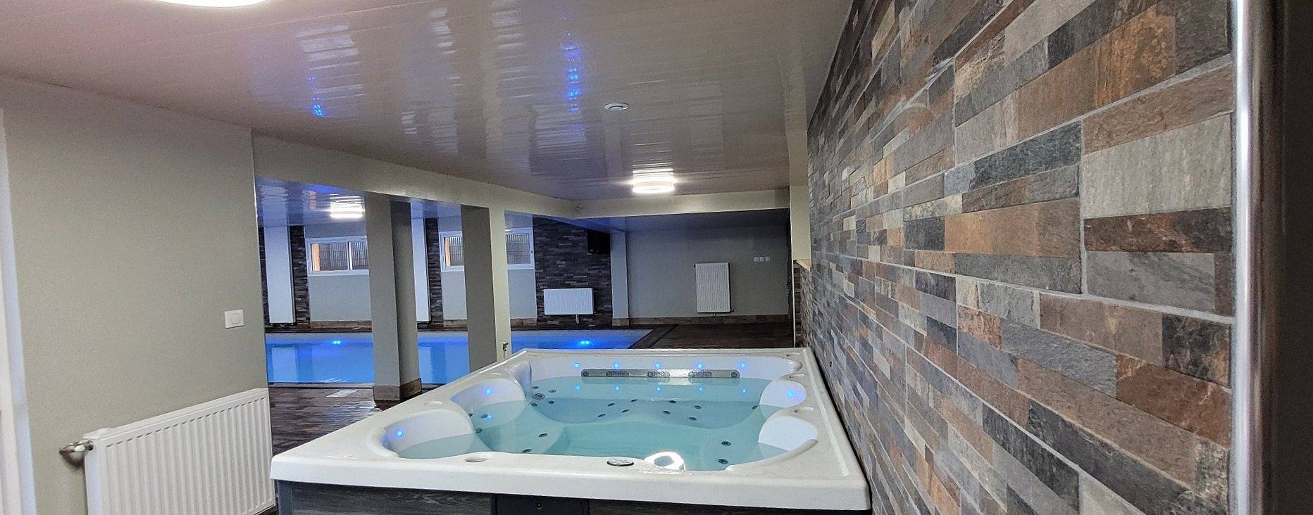 Gîte 6 personnes - piscine intérieure, spa, sauna, hammam in Sauchay, Région de Dieppe