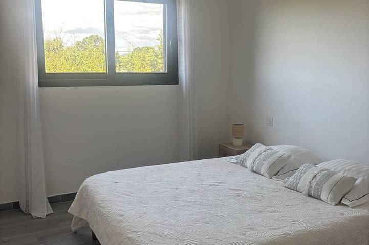 Piscine chauffée - Plages à 2 min - 4 chambres - Clim Wifi in Lecci, Arrondissement de Sartène