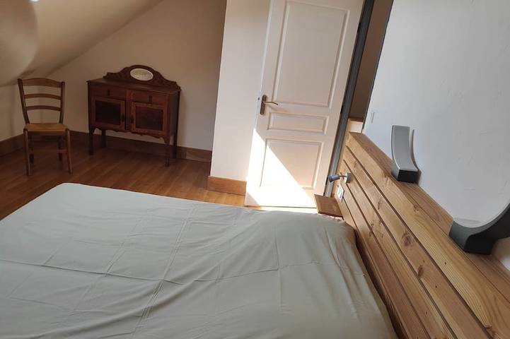 Gîte pour 6 personnes, avec jardin à La Roche-en-Brenil - 3