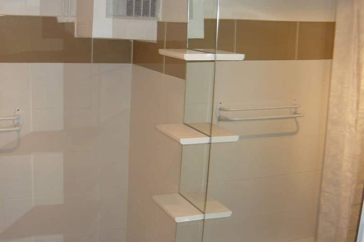 Appartement entier, Charmant f1 tout confort quartier residentiel et calme in Aix-les-Bains, Région de Chambéry