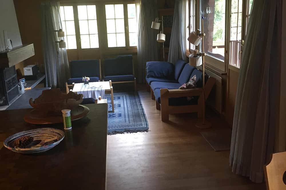 Charmantes Chalet im Familienstil mit direktem Blick auf den Rinderberg in Saanenmöser, Zweisimmen