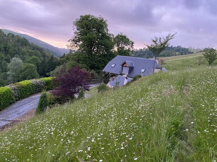 Location de vacances pour 2 personnes, avec vue et terrasse à Labassère