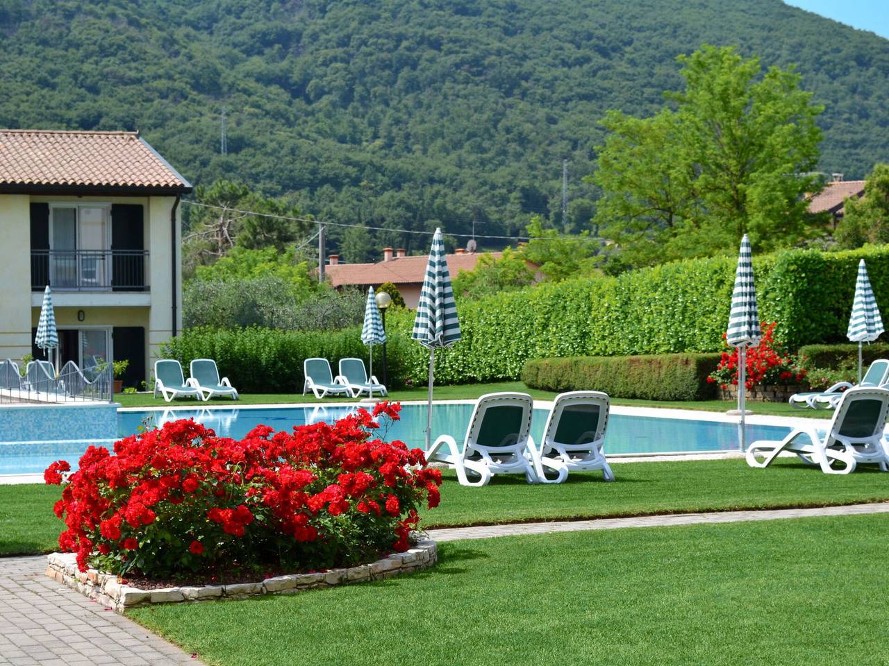 Entire apartment, Garda 711 - Corte delle Rose 711.1 in Garda, Garda Mountains