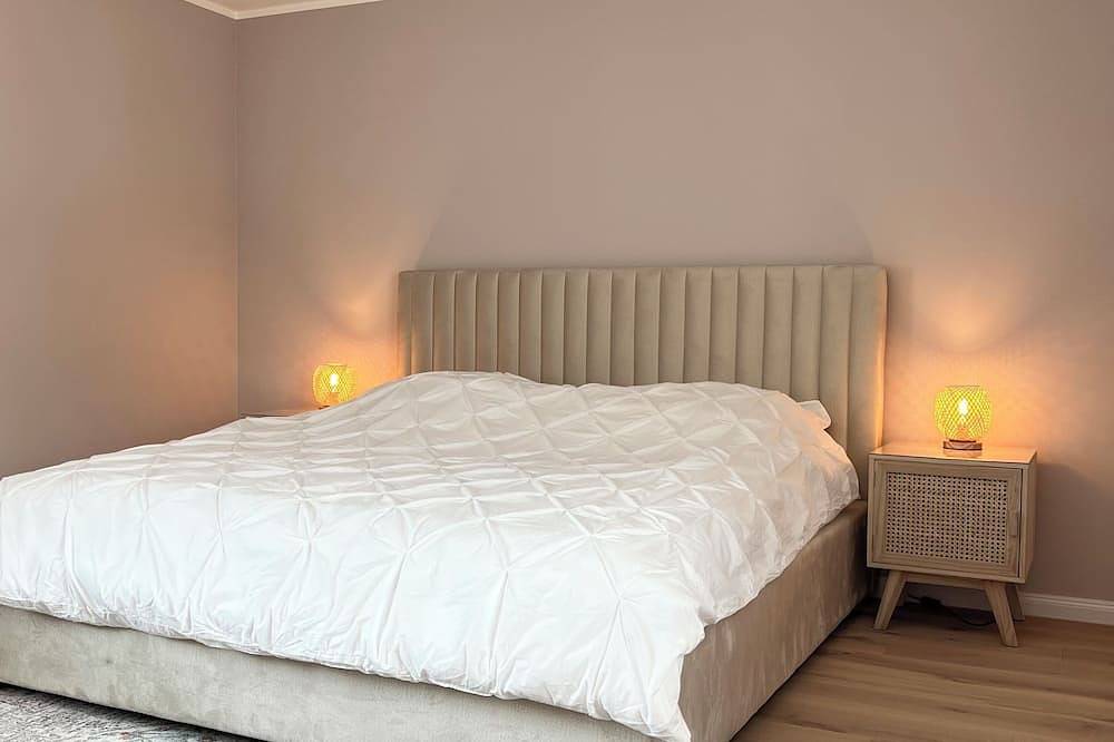 Ganze Wohnung, Cozy 1-bedroom Apt. Wifi, Ac, in Flörsheim am Main/15 min to Frankfurt Airport in Flörsheim, Main-Taunus-Kreis