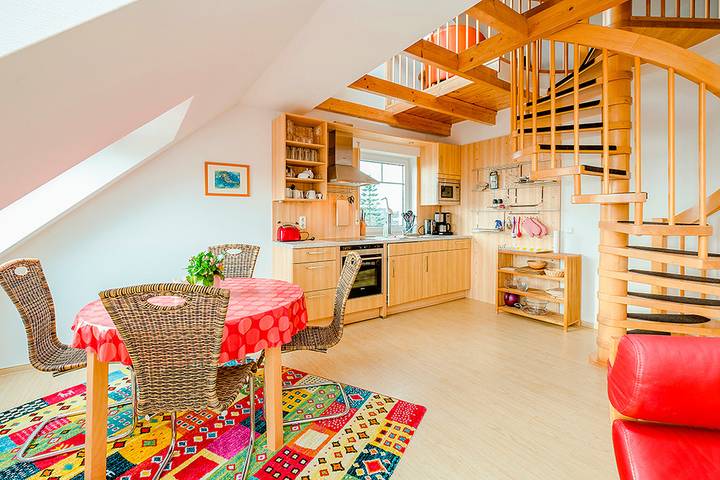 Ferienwohnung für 6 Personen, mit Balkon und Terrasse in Zingst - 4