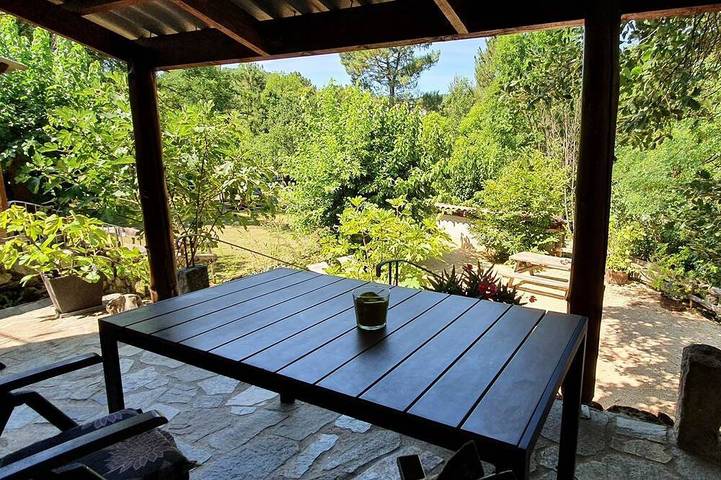 Location de vacances pour 2 personnes, avec piscine et jardin, animaux acceptés dans Largentière - 4