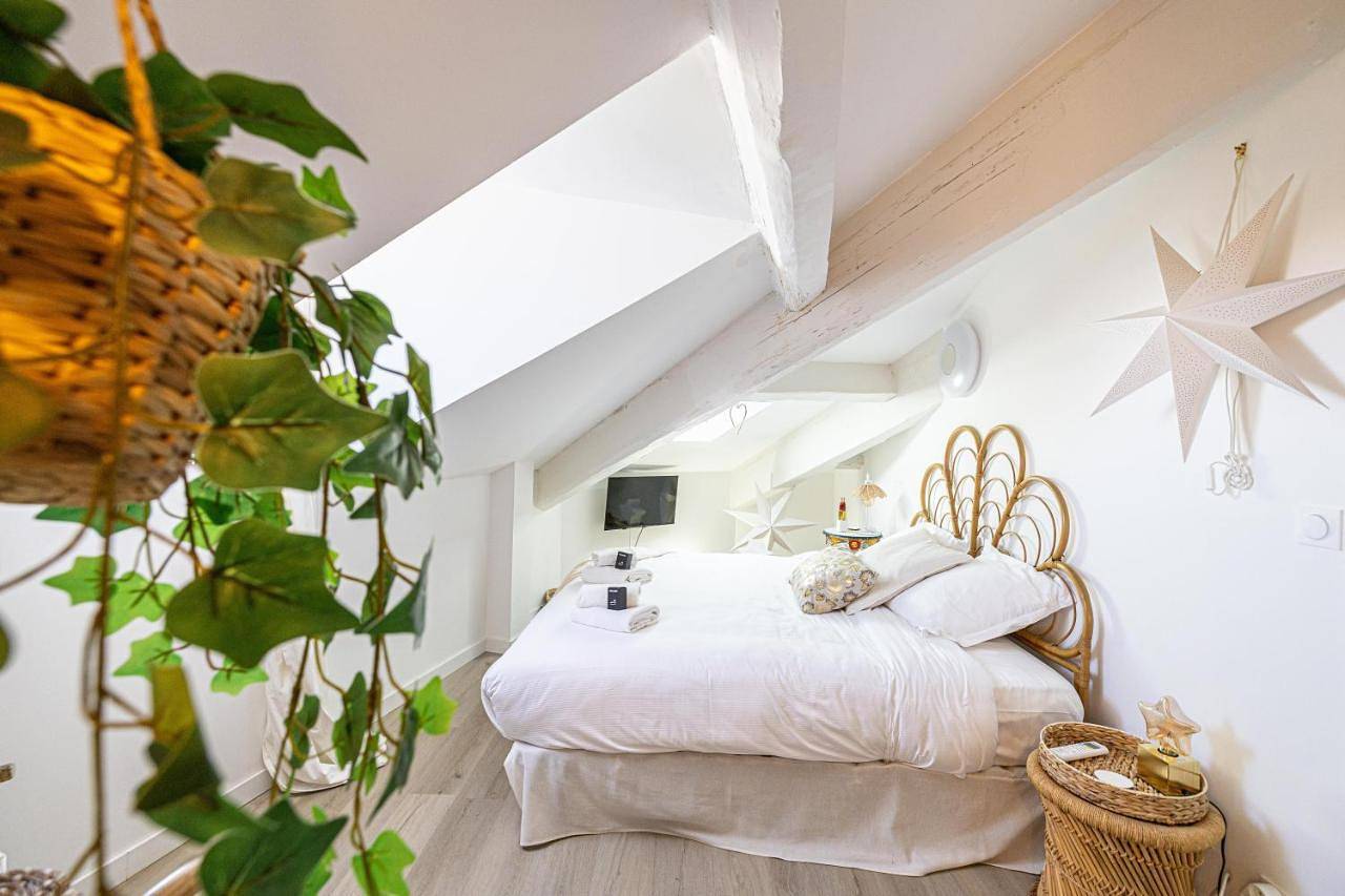 Appartement entier, Two-Bedroom Apartment in Cannes, Côte méditerranéenne (France)