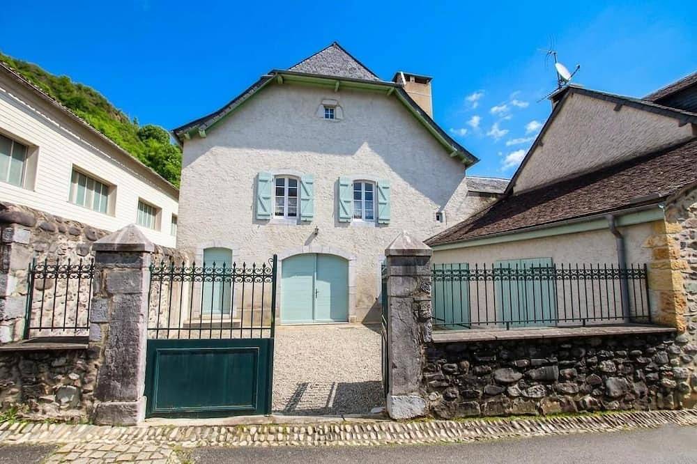 Chez Ladarre - Osse-En-Aspe in Osse-en-Aspe, Béarn