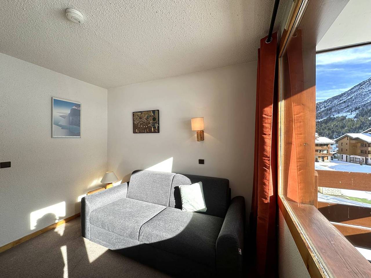 Entire apartment, Ski-in studio, pets allowed, south-facing balcony in Valmorel, Les Avanchers-Valmorel