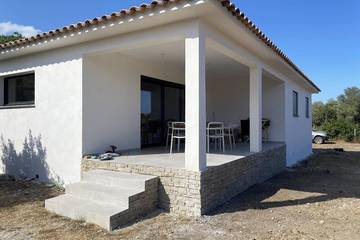 Gîte pour 5 personnes, avec jardin à Serra-di-Fiumorbo