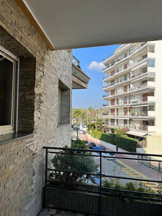 Gîte pour 3 personnes, avec Balcon ainsi que Terrasse et Vue dans Bijou Plage Cannes