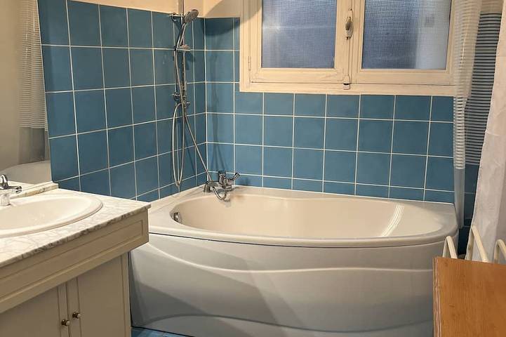 Ganze Wohnung, Apartment -Wohnung mit 2 Schlafzimmern im Erdgeschoss in der Nähe des Parc Montsouris in 14e Arrondissement, Paris