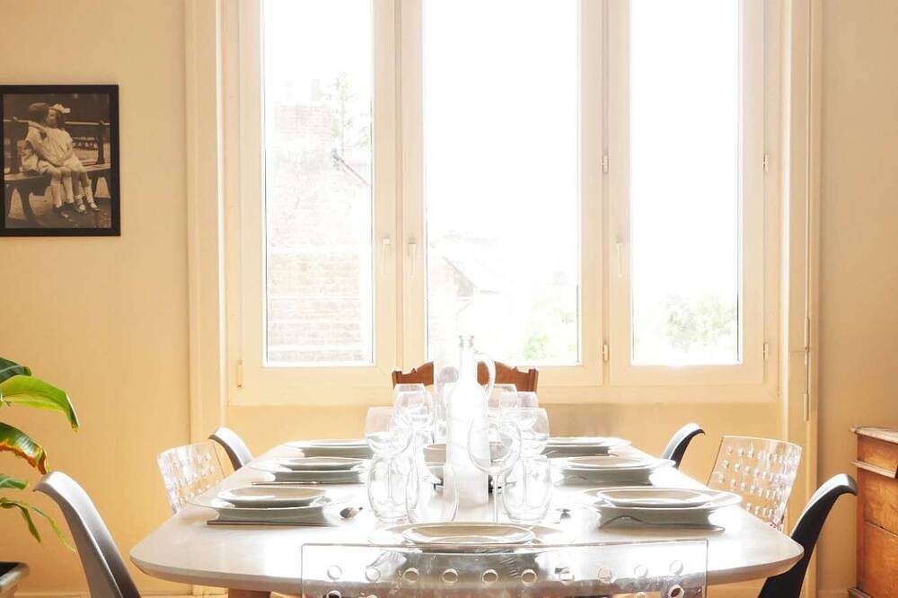 Oparadi \"La Bourgeoise\" Maison de Charme Idéal Famille, Groupe in Boulogne-sur-Mer, Boulogne-sur-Mer en omgeving