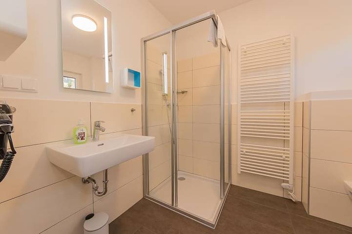 Chalet für 8 Personen, mit Balkon und Sauna sowie Garten, mit Haustier in Zell am See - 4