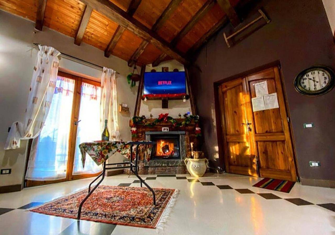 Chalet in Maletto, Etna