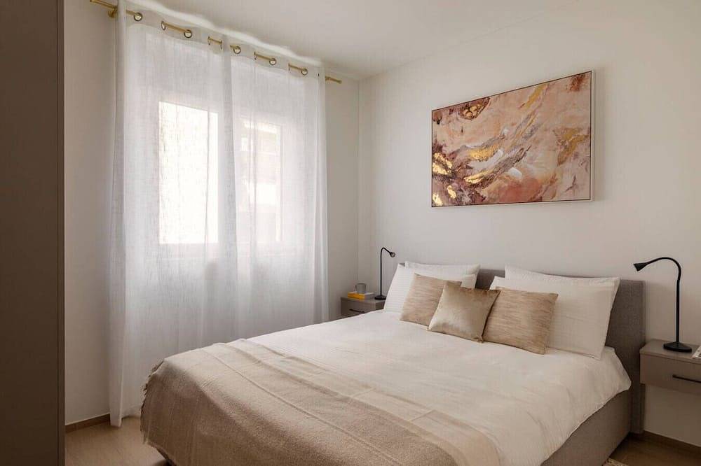 Ganze Wohnung, New high-end apartment with free parking and air conditioning in Lugano, Luganersee