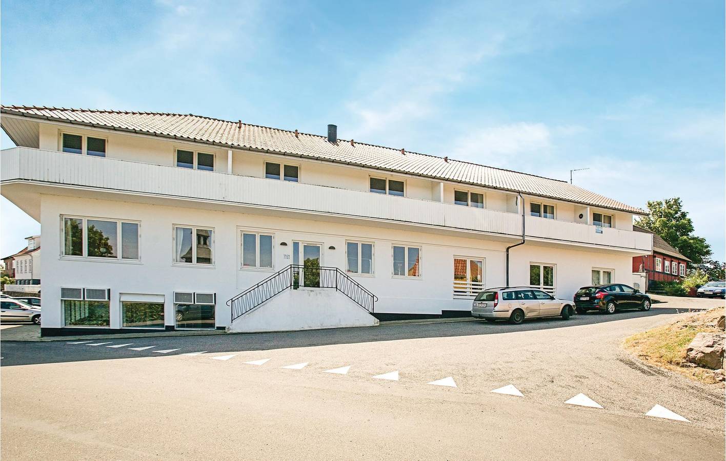 Hel ferielejlighed, Ferielejlighed for 4 personer med pool in Gudhjem, Bornholm