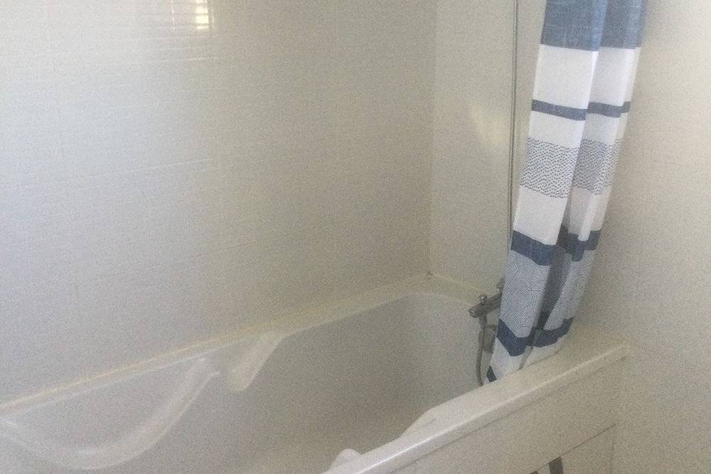 Ferien Frei stehende Villa mit beheiztem Pool in La Côte Vermeille, Palau-del-Vidre