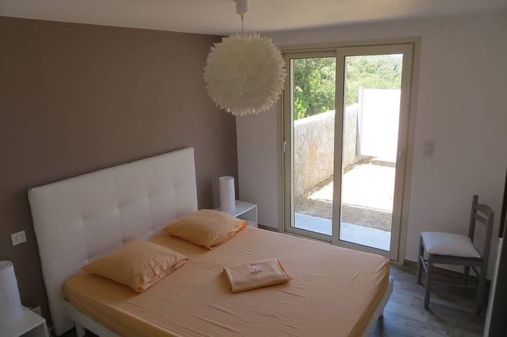 Location de vacances pour 5 personnes, avec jardin et balcon à Belvédère-Campomoro - 3