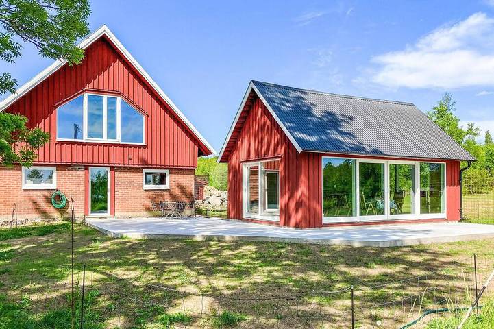 Ferienhaus für 7 Personen, mit Garten und Sauna