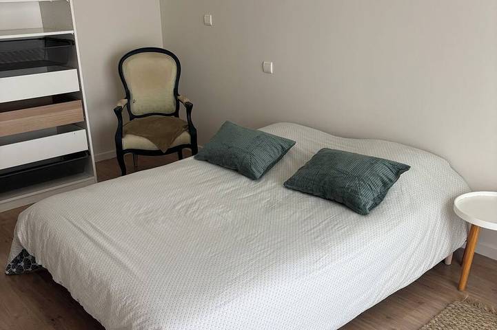 Villa Occitana: Between Land and Sea in Lunel, Costa mediterránea (Francia)