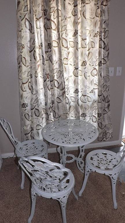 Vacation rental for 6 people, with terrace and yard in Seneca Lake