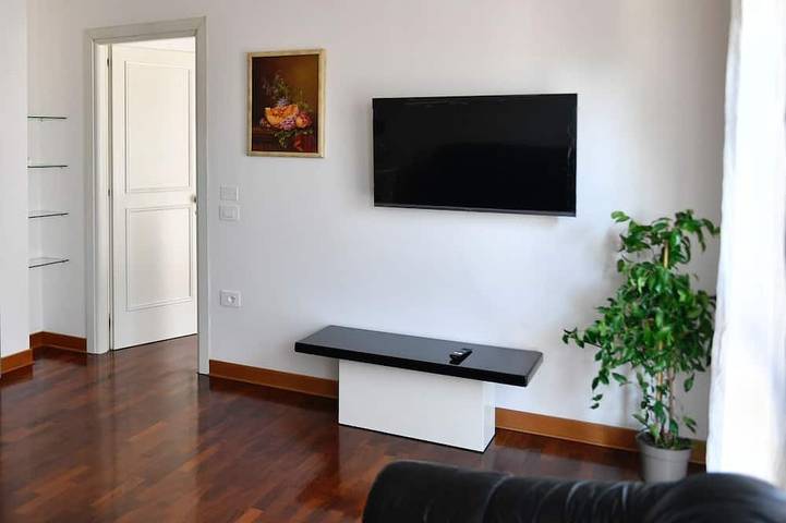 Ganze Wohnung, Vacation rental on Via Jappelli in Abano Terme. Free Wi-Fi in Abano Terme, Euganeische Hügel