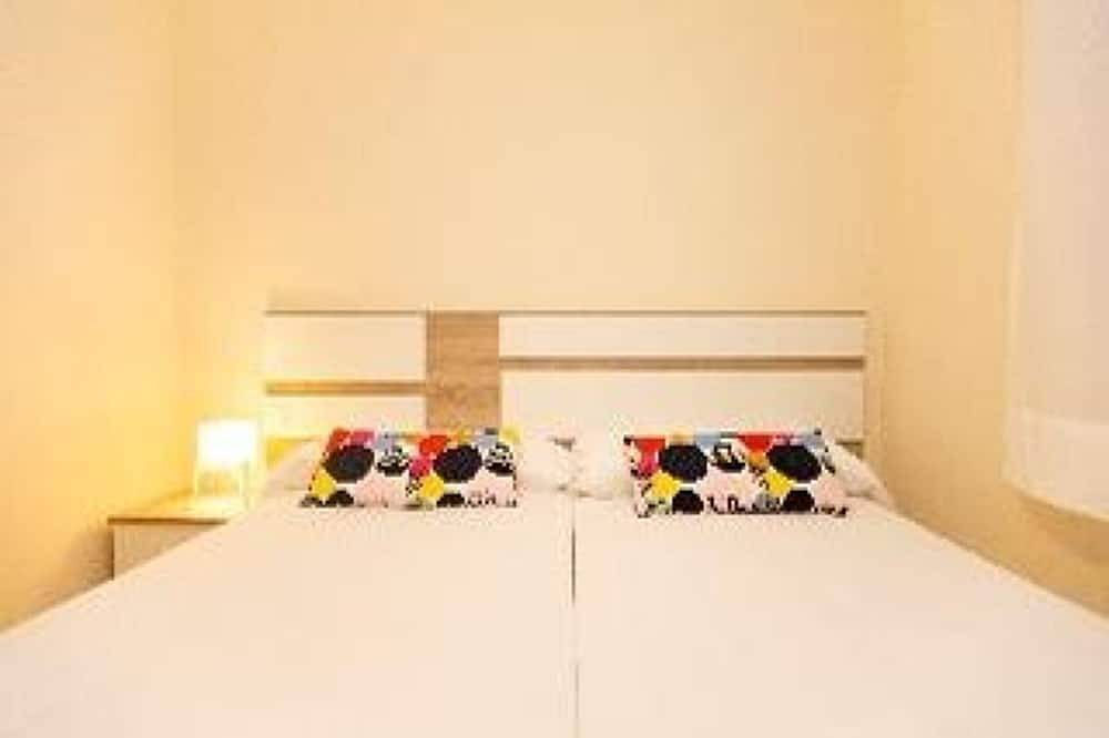 Entire apartment, Ocean 5 Low 3 Bedrooms V Sea in Barreiros, Galician Coast