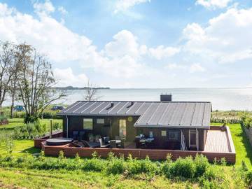 Ferienhaus für 6 Personen, mit Terrasse und Balkon/Terrasse, kinderfreundlich in Grønninghoved Strand