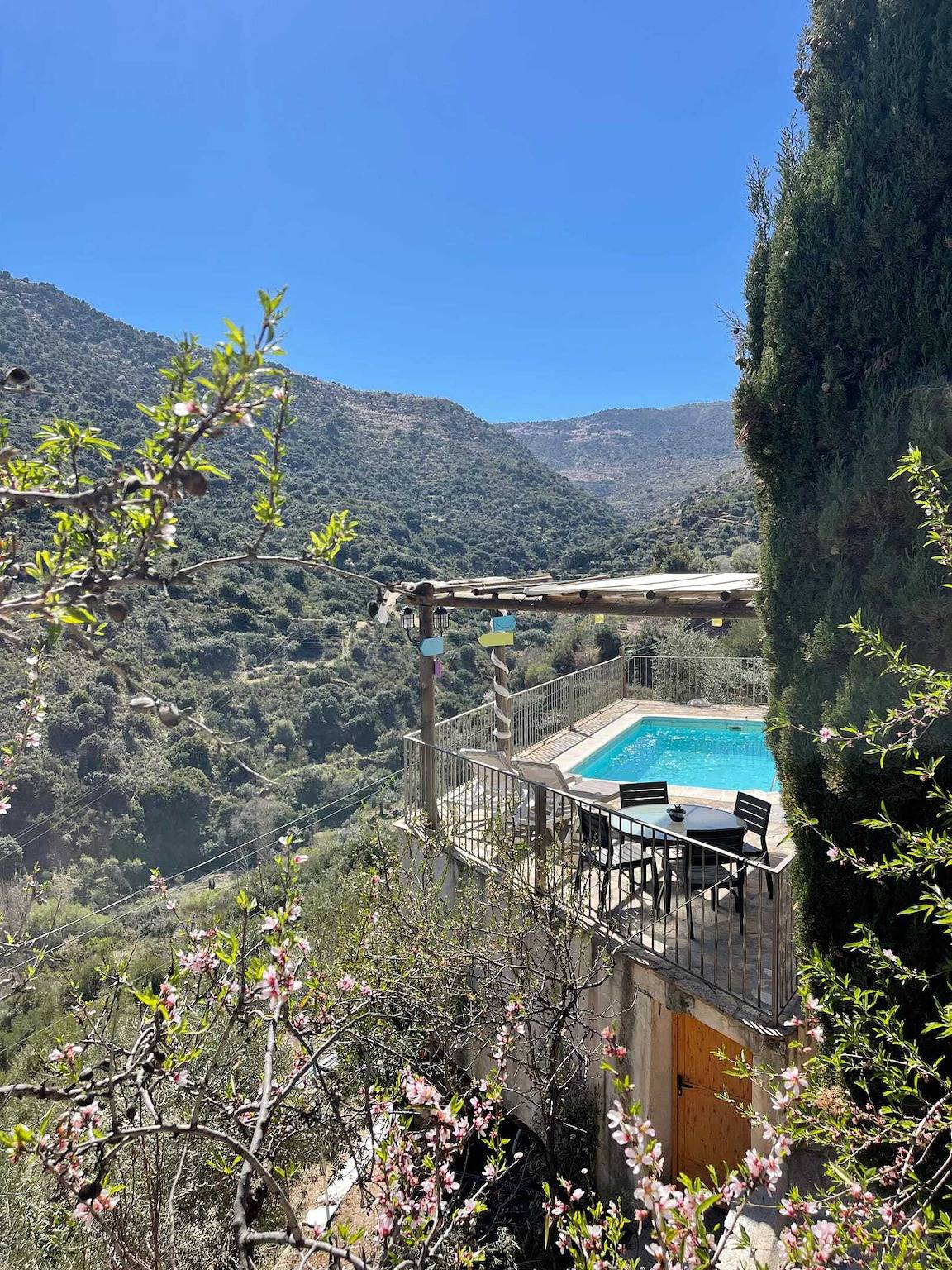Charmantes Haus in Laroya + Whirlpool in Laroya, Almería Provinz