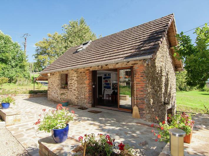 Gîte pour 2 personnes, avec jardin, adapté aux familles en Corrèze - 2