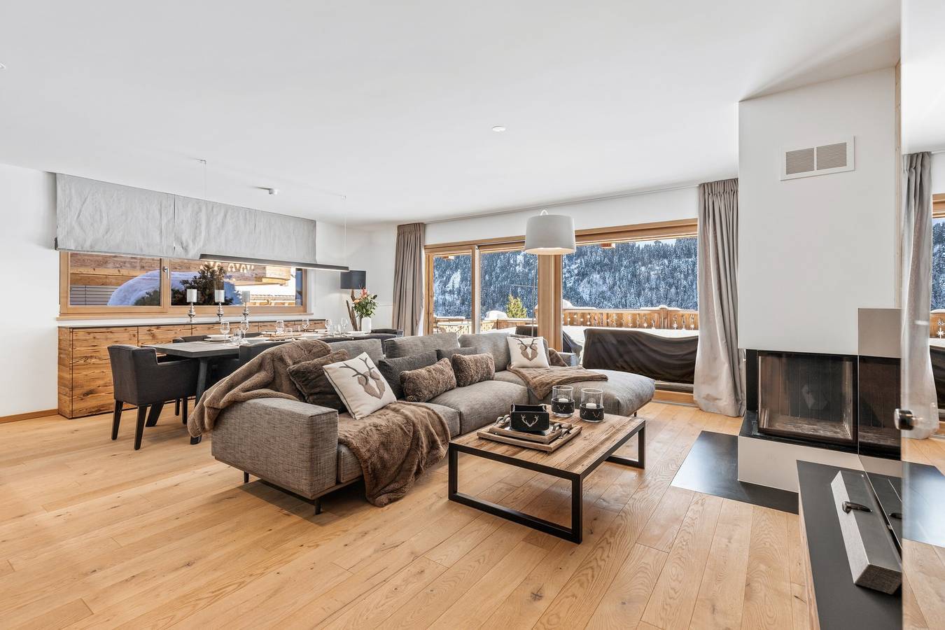 Ganze Wohnung, Wunderschöne Wohnung mit Whirlpool im Herzen des Montagnier - Von Mrs Miggins in Planachaux, Champéry
