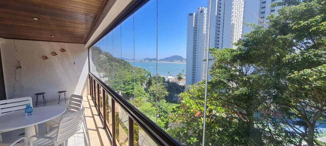 Casas e apartamentos de temporada para 6 pessoas, com piscina e vista e ainda balcão and sauna em Tortuga (Guarujá)