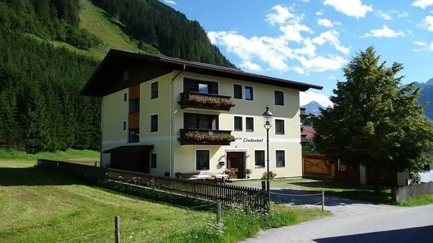 Ferienwohnung für 3 Personen, mit Sauna und Garten in Rauris