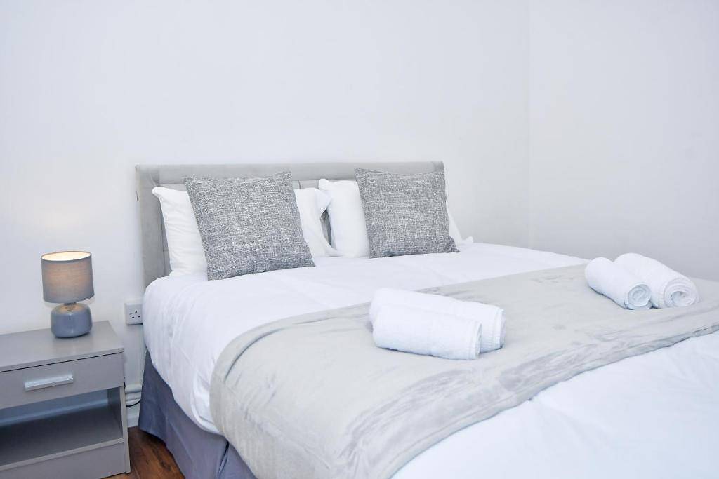 Stylish 3bedroom near  Stoke-on-Trent hospital in Stoke-on-Trent, Midlands
