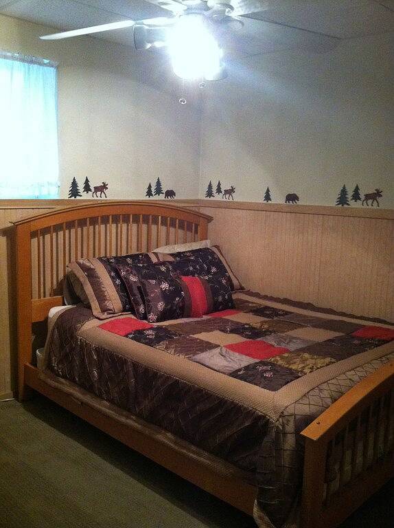 Masthope-Log Chalet-On Ski Mountain, in der Nähe von Delawareriver / Pool / Lake-4Br / 3B / in Masthope, Pike County