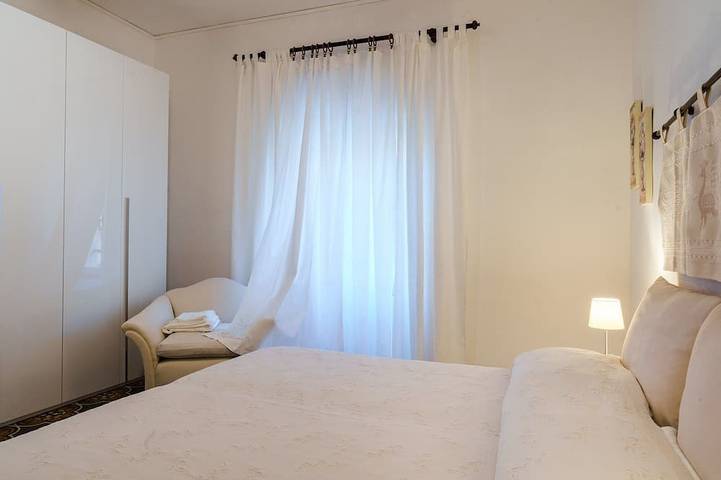 Appartamento intero, Holiday Home Alle Pavoncelle, indipendente con terrazzo di 50 mq in Portoscuso, Sulcis Iglesiente
