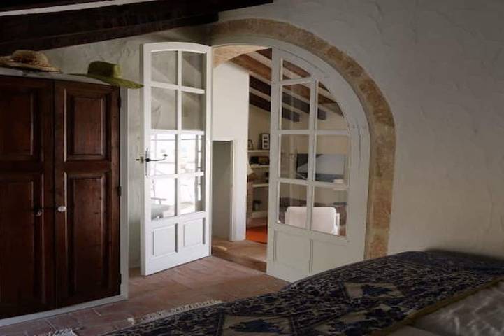 Luxurious town house in Javea, with large interior patio, pool and terraces in Jávea, Costa Blanca