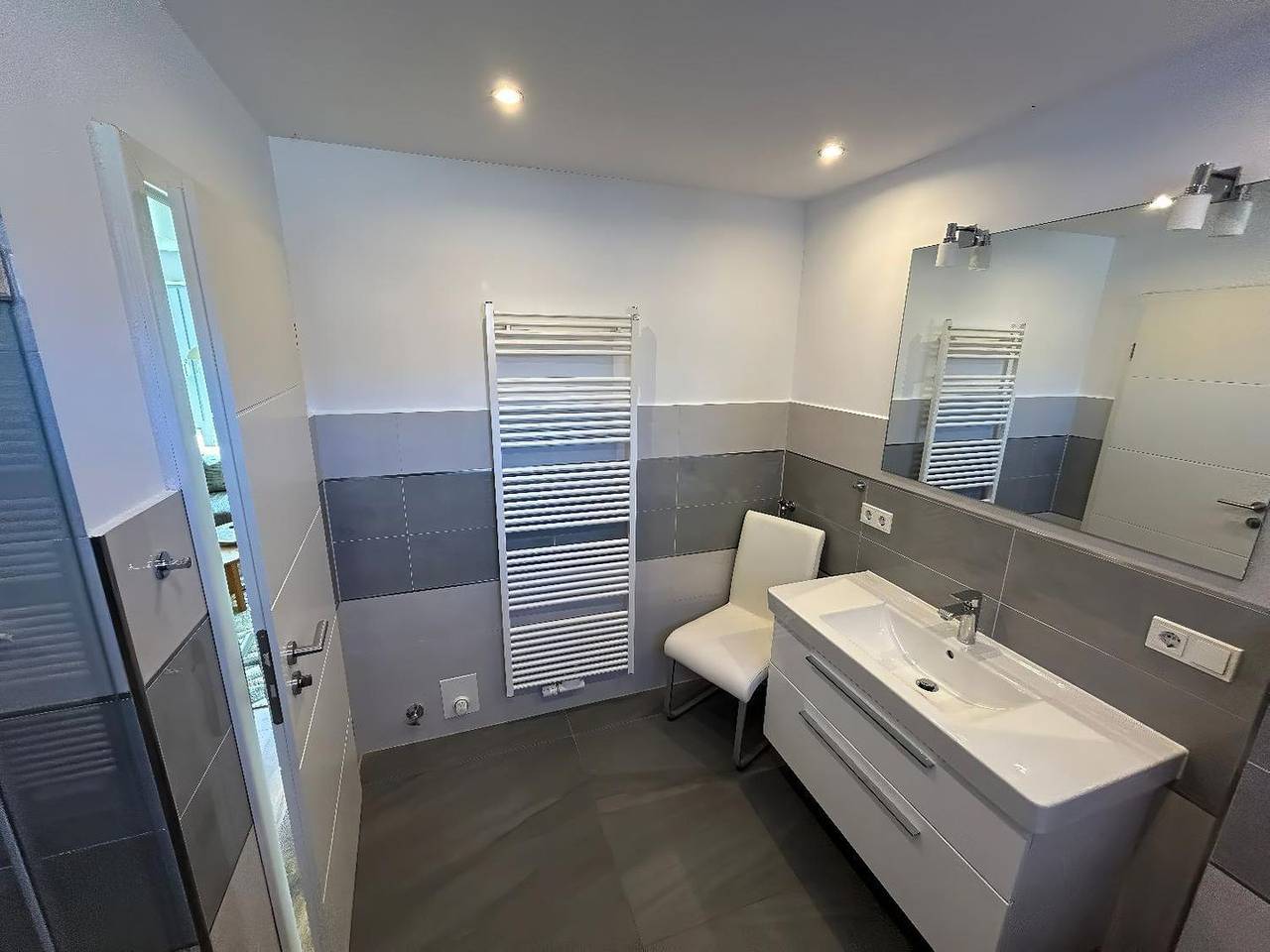 Ganze Wohnung, Ferienwohnung – "Schöne Aussicht" mit Balkon und Meerblick direkt am Wasser in Westfehmarn, Fehmarn