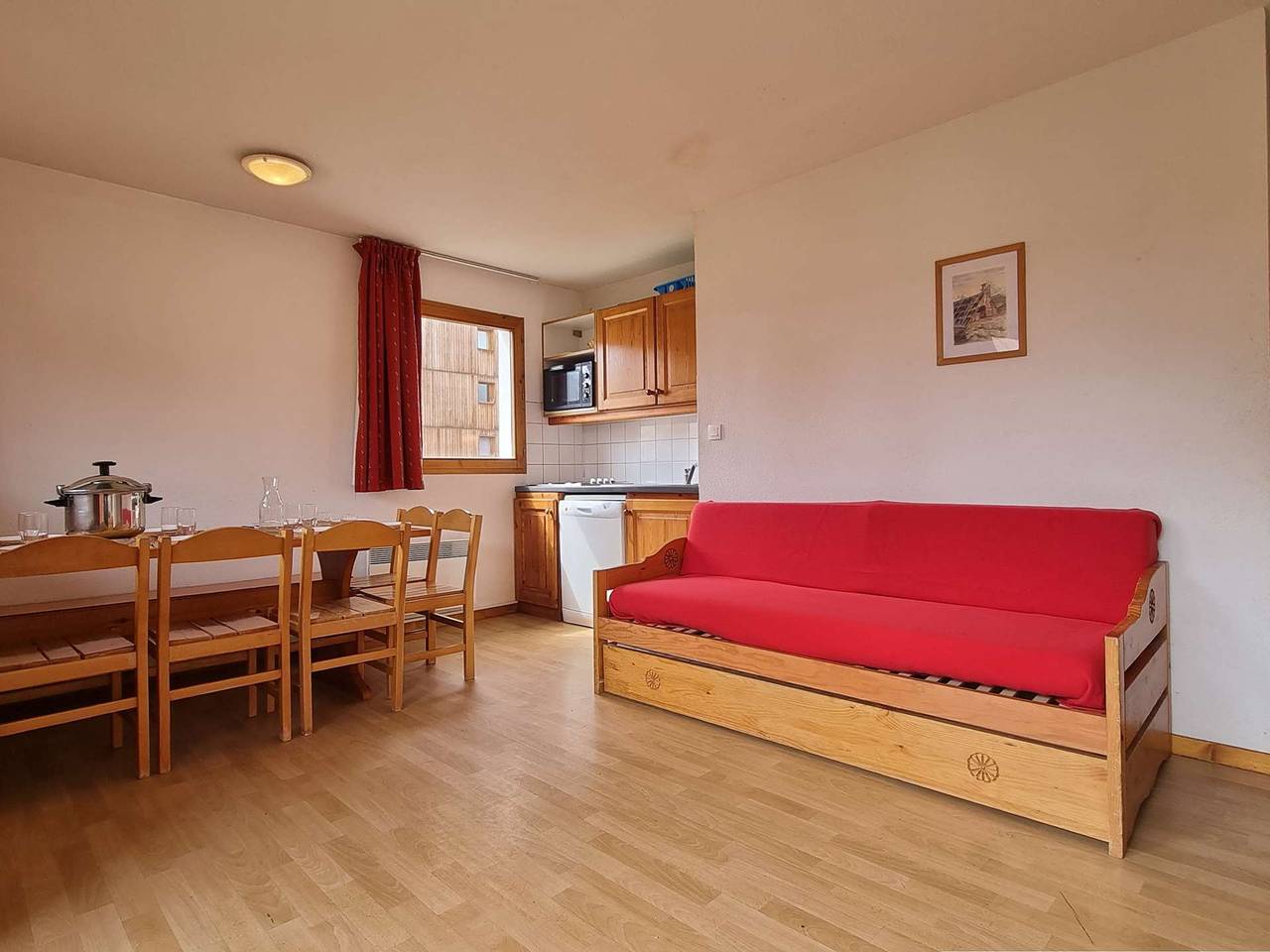 Ganze Wohnung, Wohnung für 10 Pers., 200m zum Skilift, Balkon, Skifahren, 3 Zimmer in Saint-Étienne-en-Dévoluy, Le Dévoluy