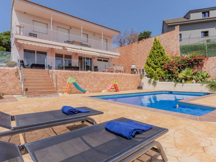 Maison de vacances pour 8 personnes, avec jardin et piscine - 1