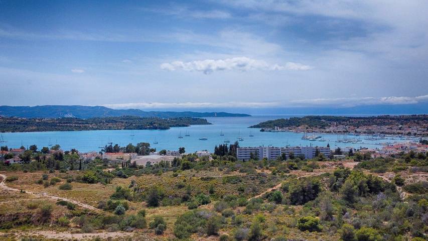 Location de vacances pour 8 personnes, avec jardin, animaux acceptés à Porto Heli - 3